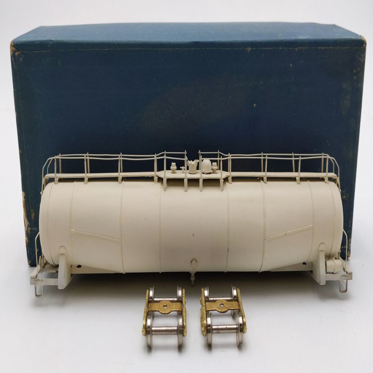 Alco Models X-101 HO BRASS ACF 29,000 Gallon Tank Car- Painted/Box