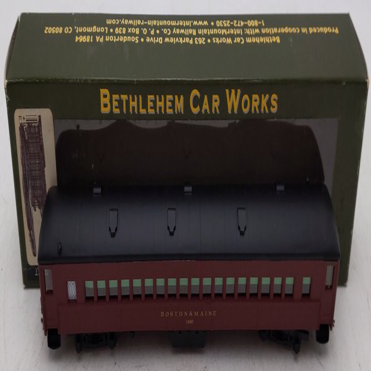 The Bethlehem Car Works BCW5211-02 HO Scale Boston & Maine Passenger Coach #1480 EX/Box