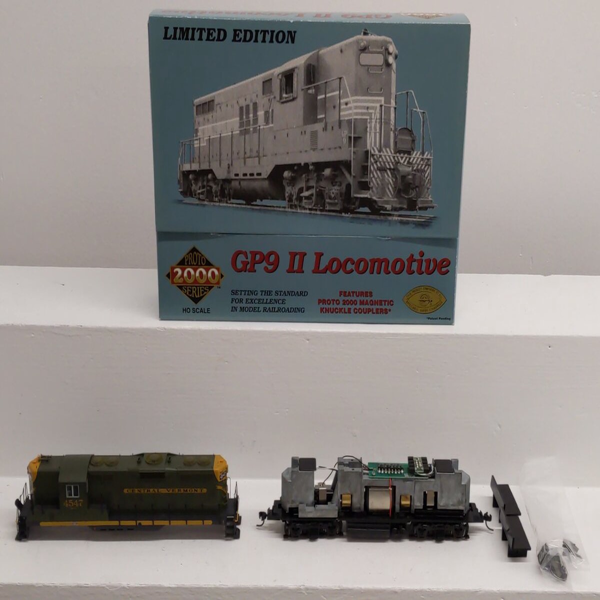 Proto 2000 97070 HO Central Vermont GP9 II Diesel Locomotive #4547 EX/Box