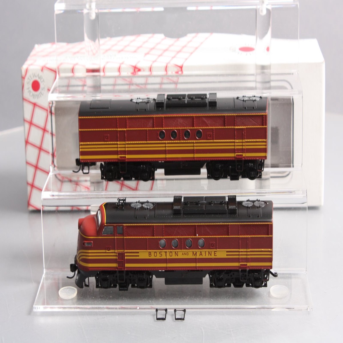 Stewart 5030 HO Boston & Maine FT A/B Powered/Dummy Diesel Locomotive Set MT/Box