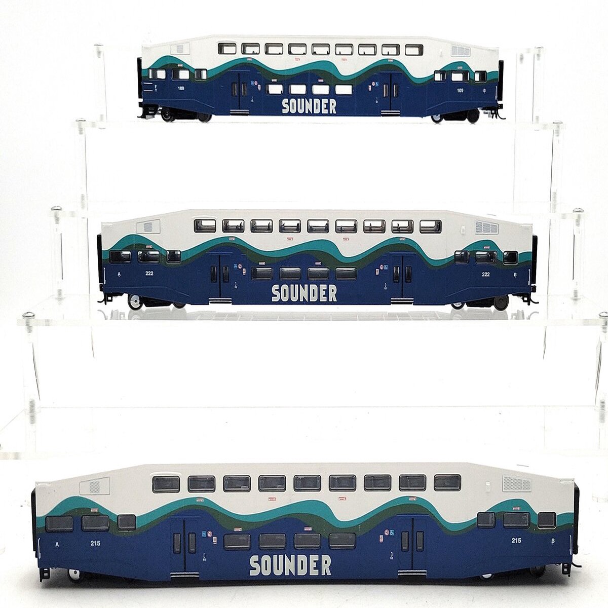 Athearn 2583 HO Scale Sounder Bombardier Control & Coach Cars (Pack of 3) LN