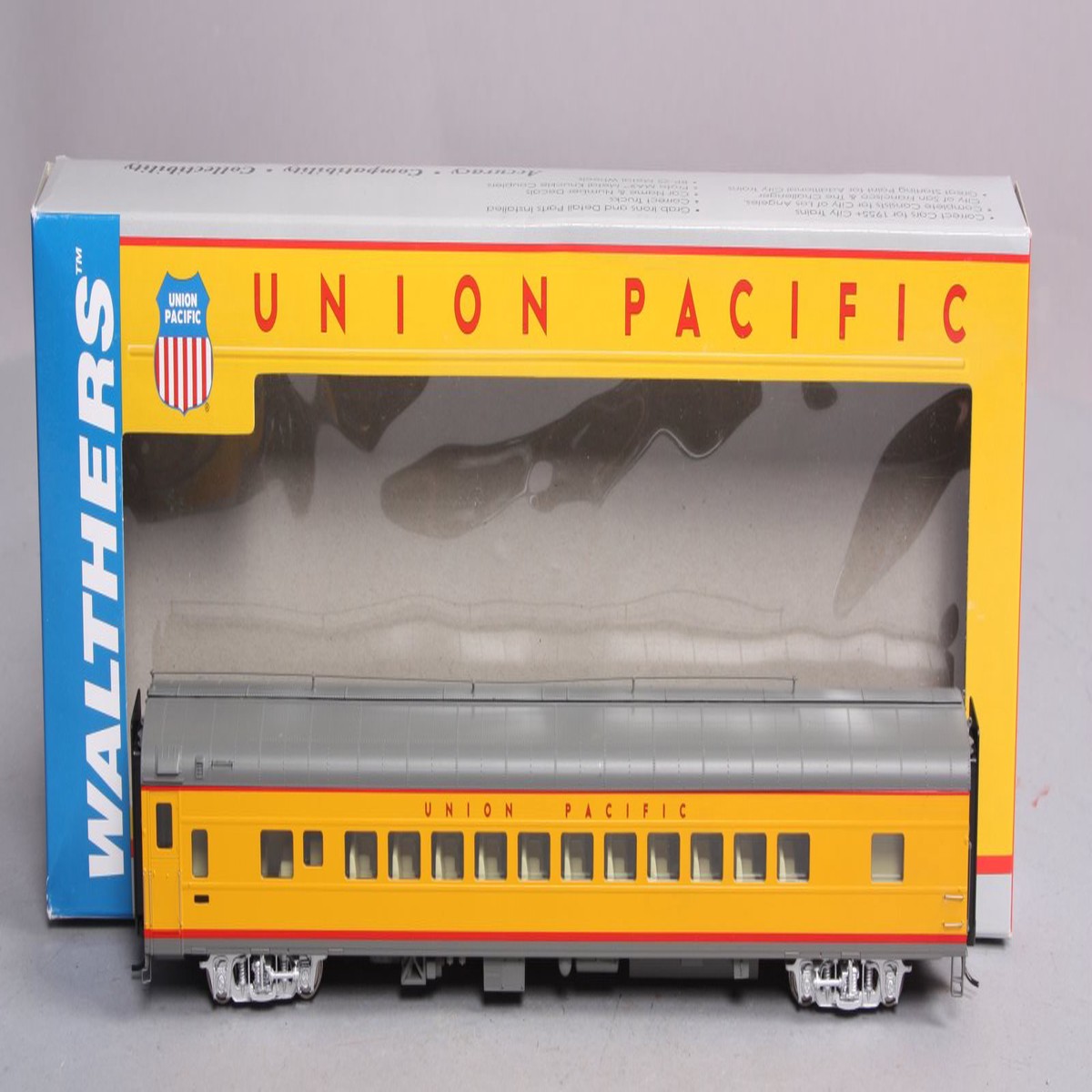 Walthers 932-9530 HO Scale Union Pacific Cities Series ACF Coach Car LN/Box