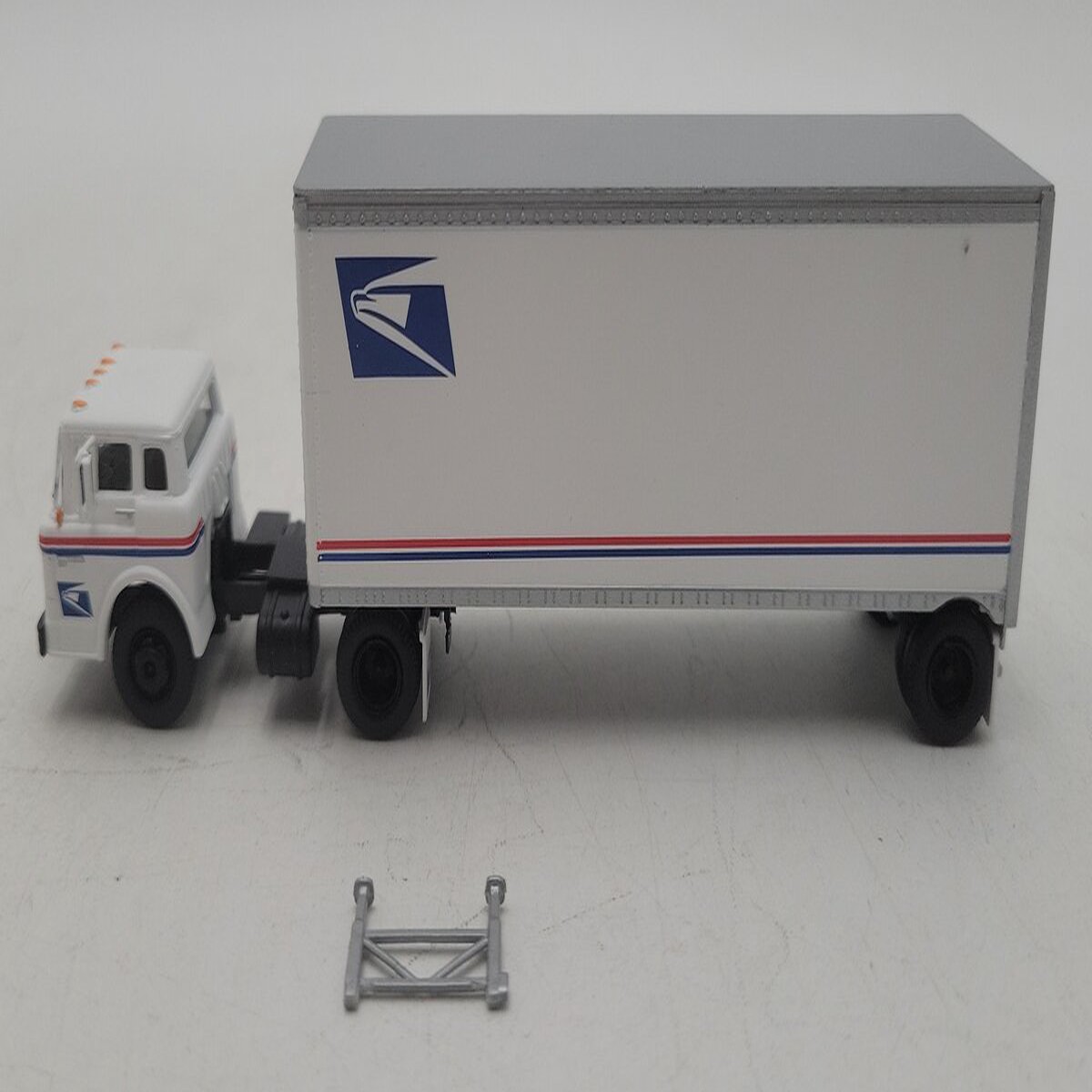 Athearn 93252 HO Scale USPS Truck and Trailer EX