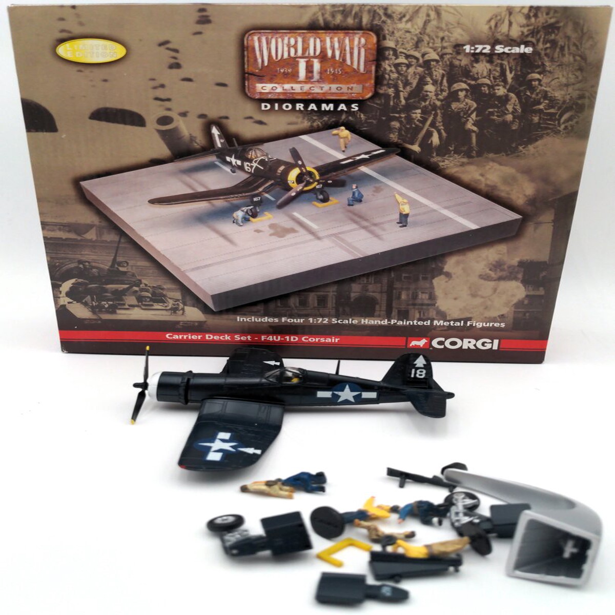 Corgi 1:72 Aviation WWII Diorama Carrier Deck Set F4U-1D Corsair VG