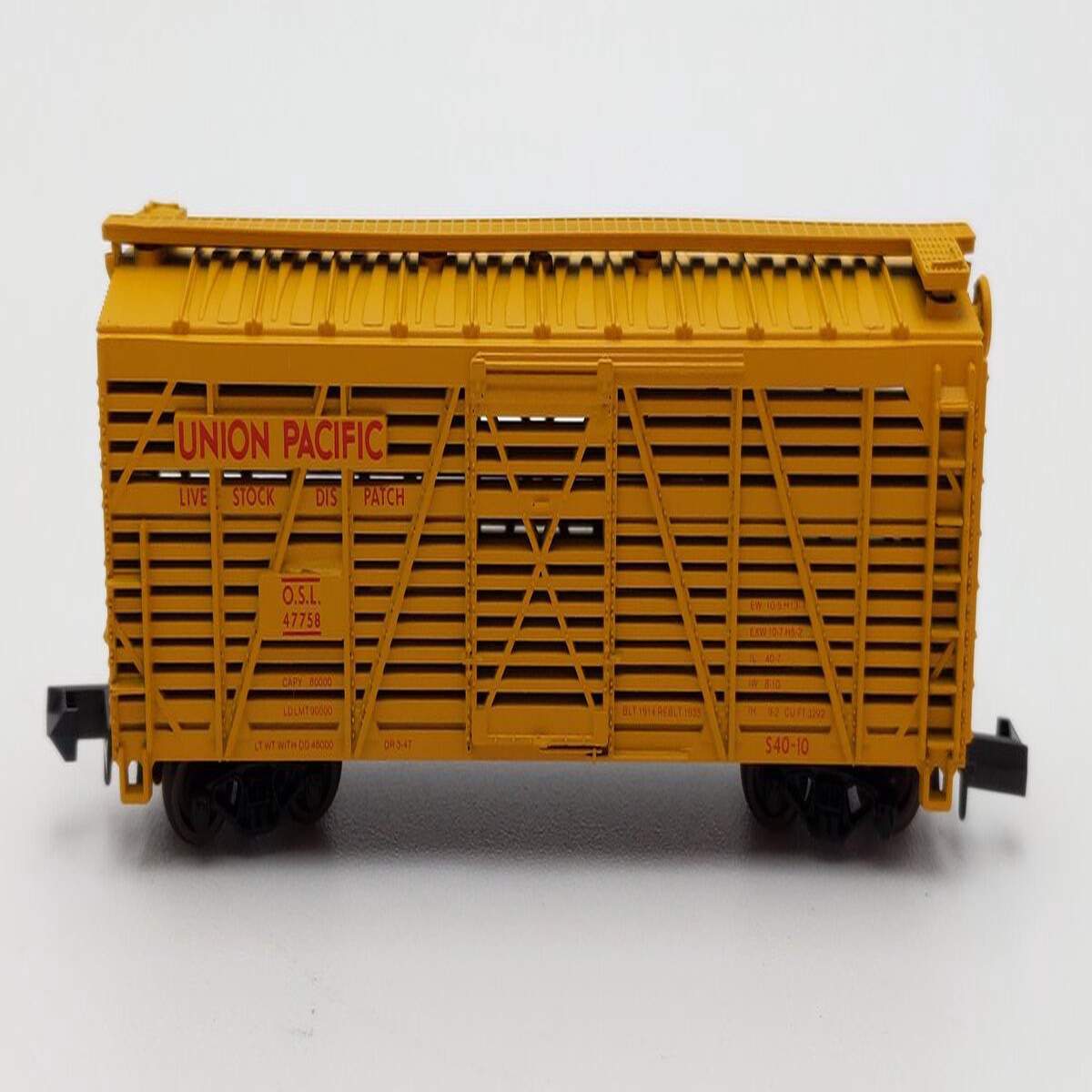 Atlas 3525 N Scale Union Pacific 40' Stock Car #47758 LN