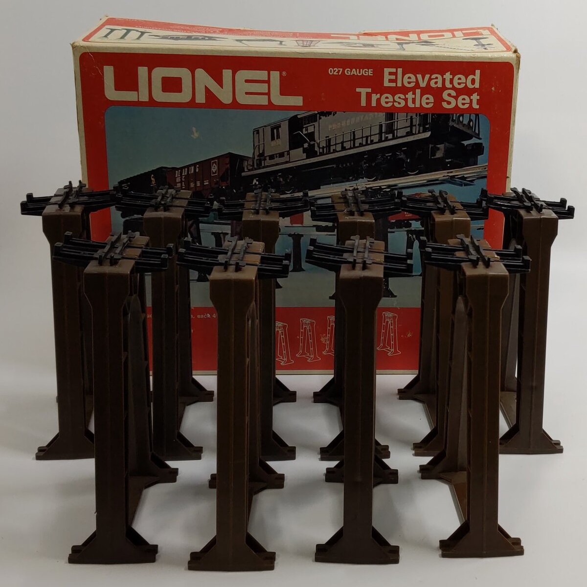 Lionel 6-2111 O Gauge Elevated Trestle Set EX/Box