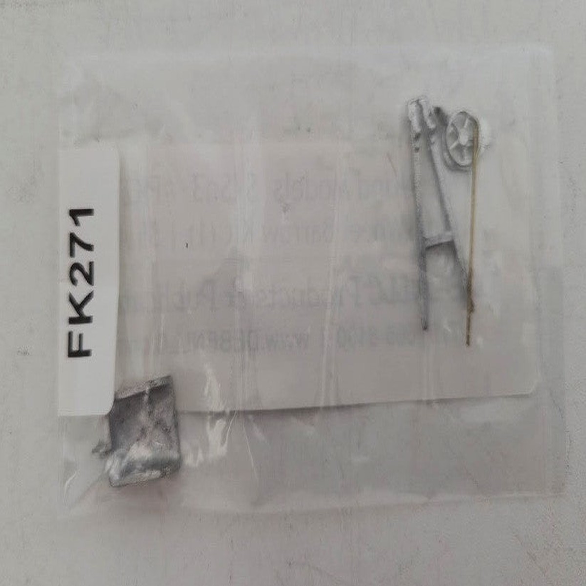 Finestkind Models 271 S Scale Wite Metal Hand Wheel Barrow Kit