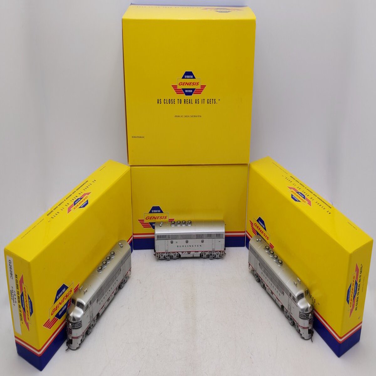 Athearn G2628 HO Scale CB&Q F3 ABA Diesel Locomotive Set EX/Box