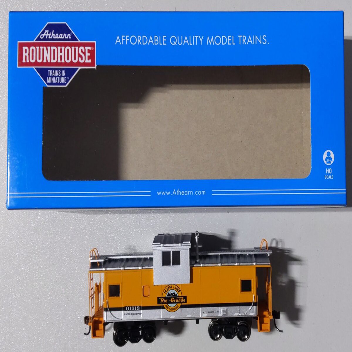 Roundhouse 87939 HO Denver & Rio Grande Western Wide Vision Caboose #01513 LN/Box