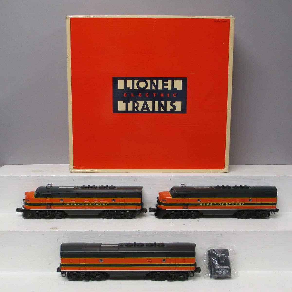 Lionel 6-11724 O Gauge Great Northern F3 ABA Diesel Locomotive Set LN/Box