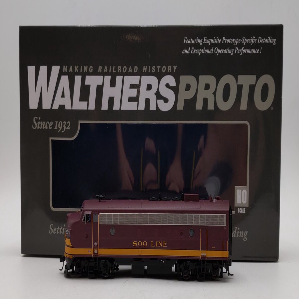 Walthers 920-42522 HO SOO Line FP7 Diesel Locomotive with Sound & DCC #502A LN/Box