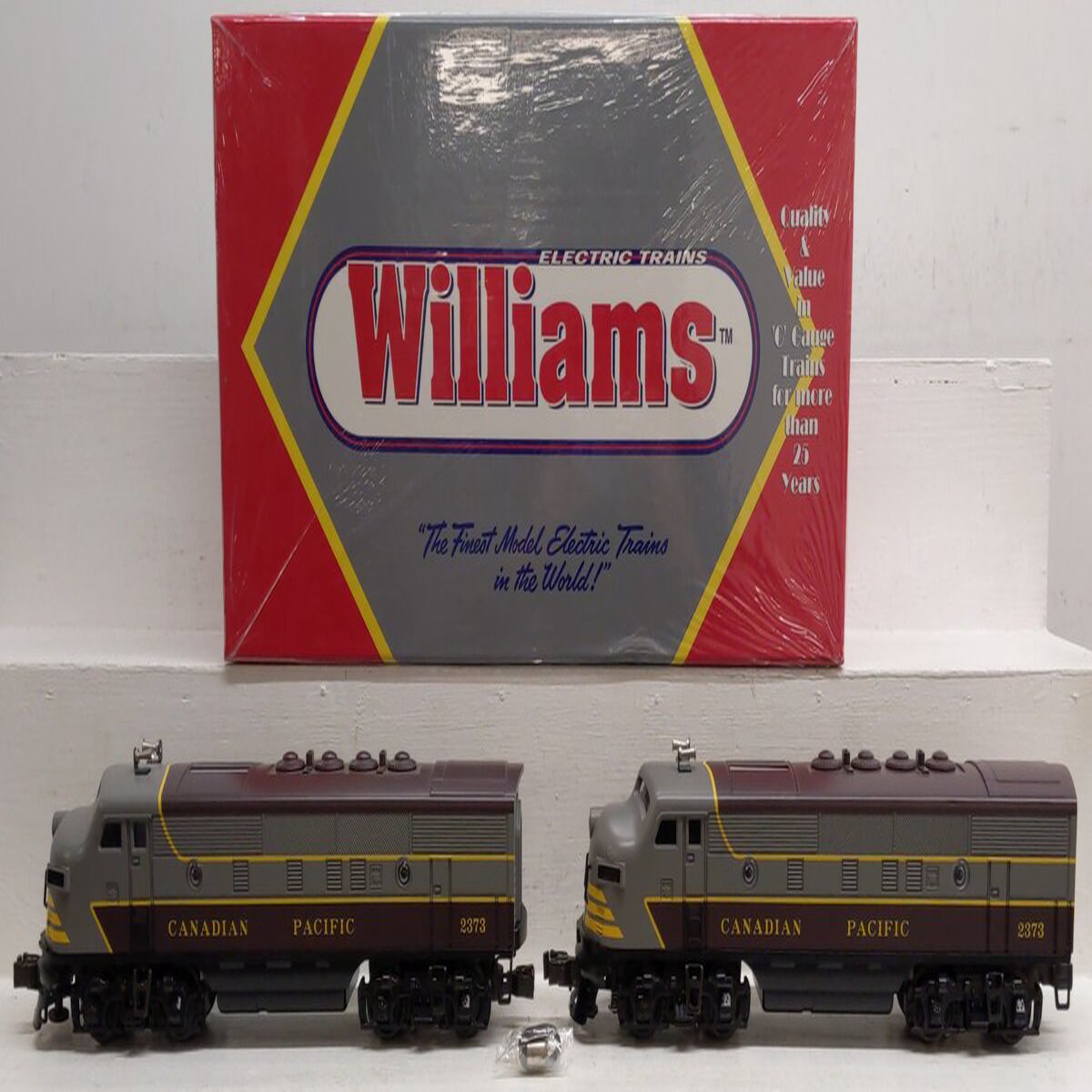 Williams 2373 O Gauge Canadian Pacific F-3 AA Diesel Locomotive Set EX/Box