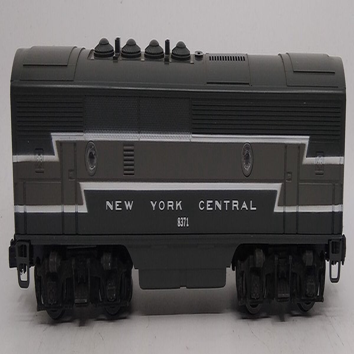 Lionel 6-8371 NYC F-3 B Unit Non-Powered Diesel Locomotive with Horn LN