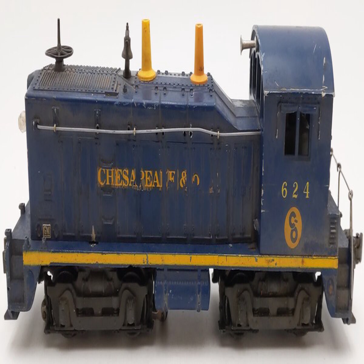 Lionel 624 Vintage O Gauge Chesapeake & Ohio NW-2 Powered Diesel Locomotive