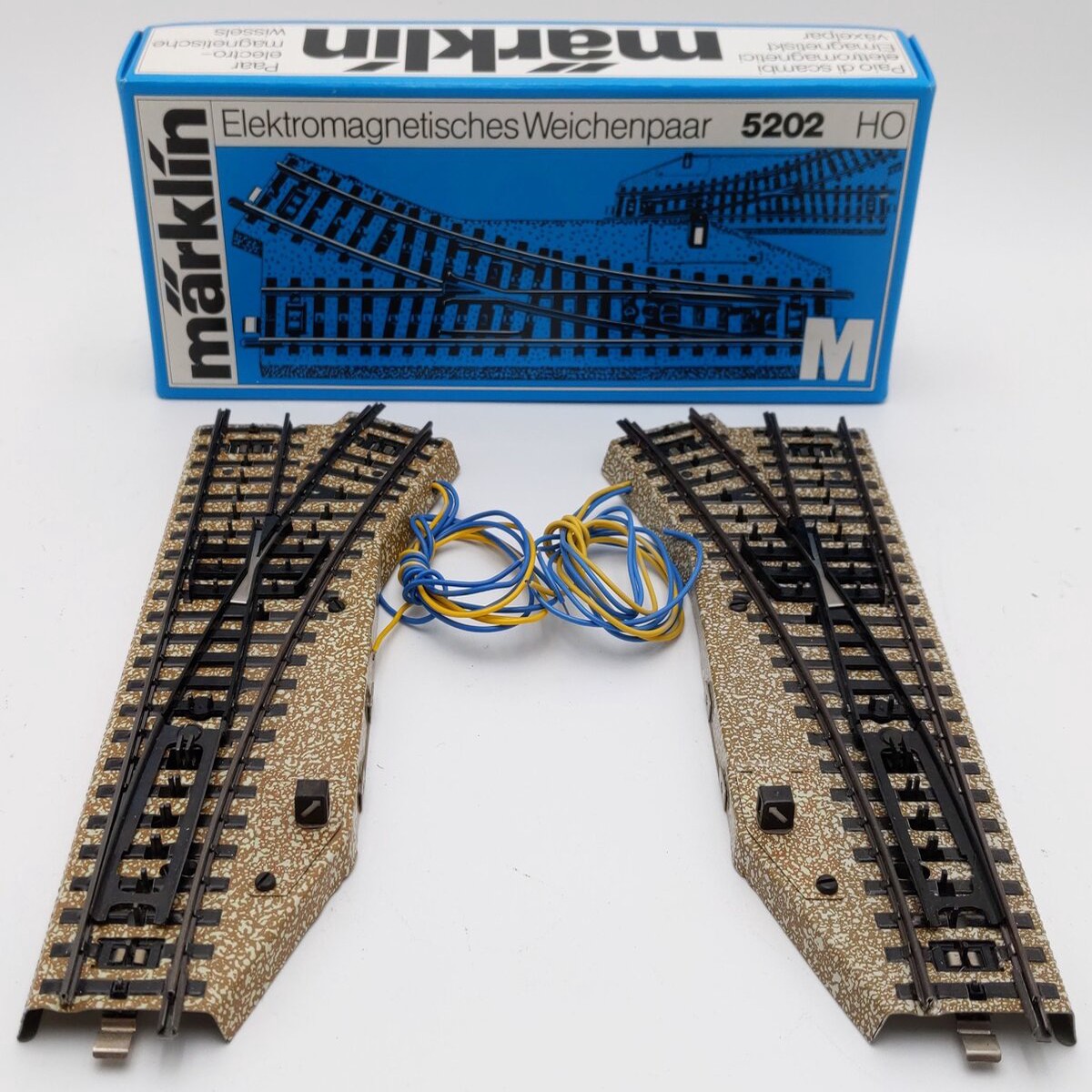 Marklin 5202 HO Scale Left & Right Remote Switch Pair EX/Box
