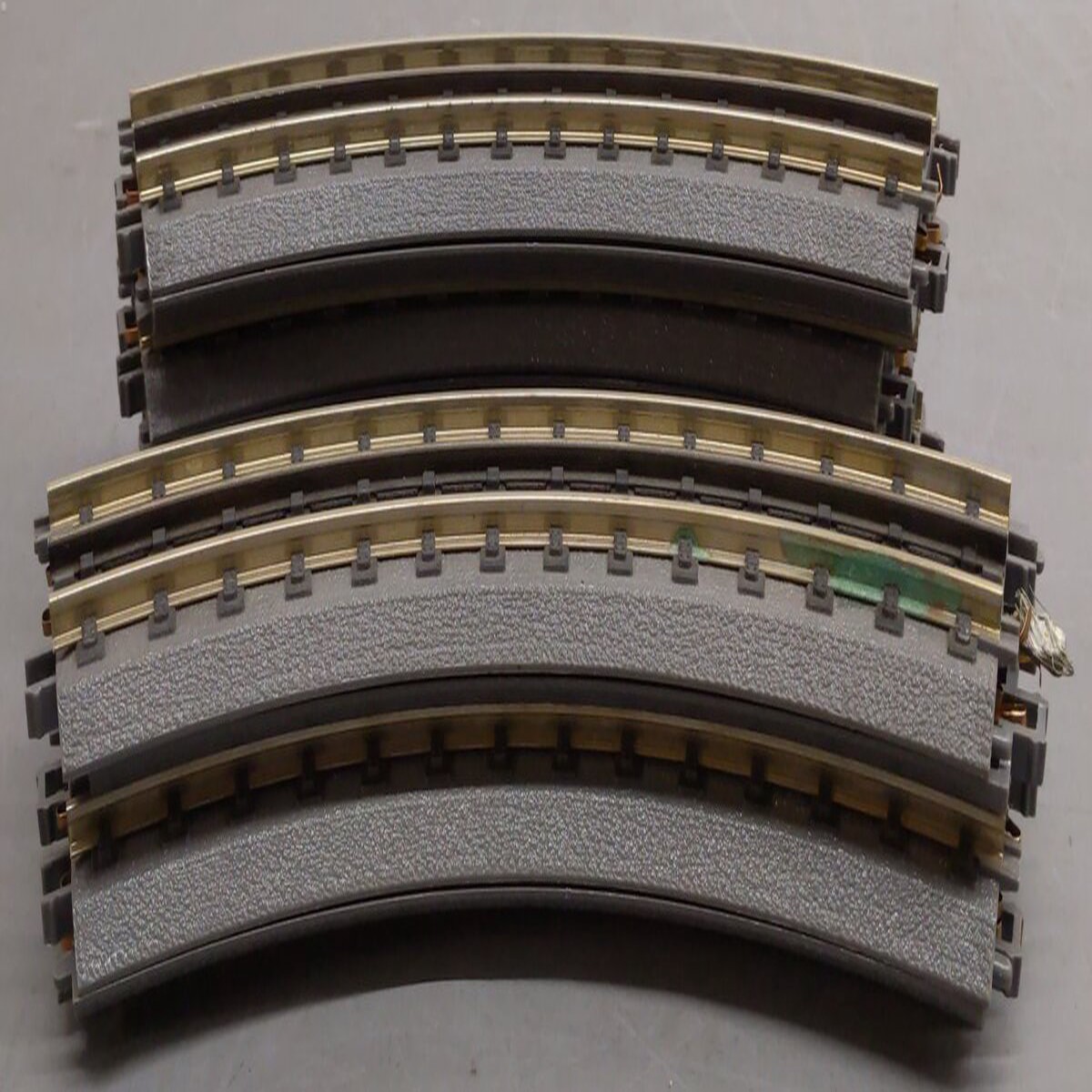MTH 40-1002 O Gauge RealTrax O31 Curved Track Section (10) VG
