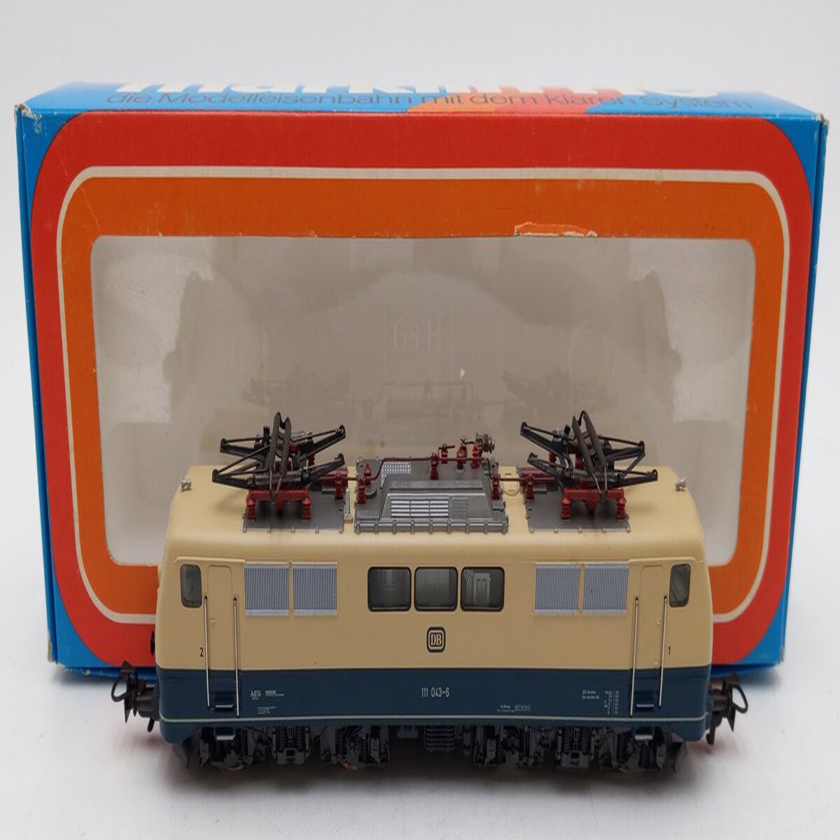 Marklin 3042 HO Scale DB Electric Locomotive #111 043-6 LN/Box