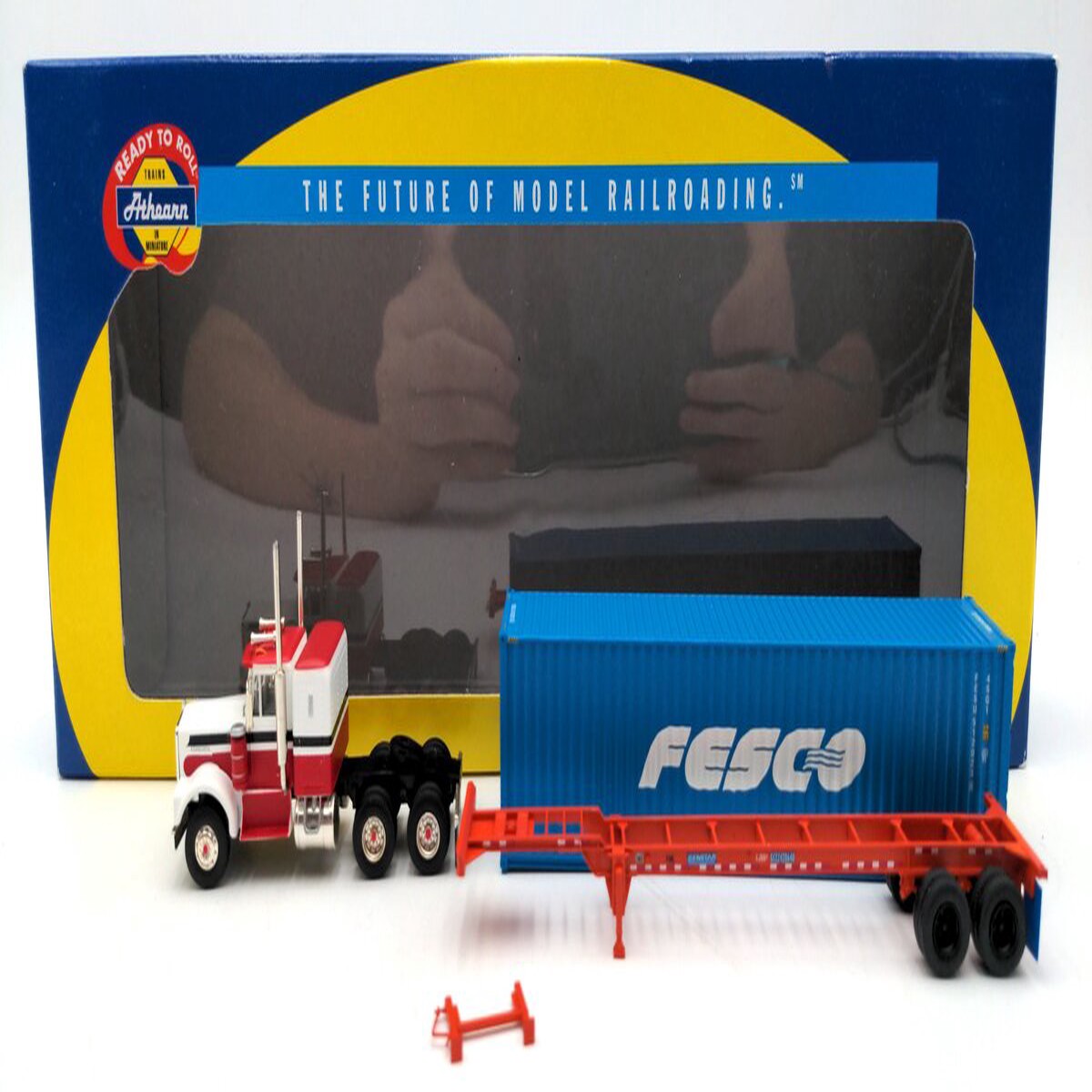 Athearn 27843 HO Scale Fesco Kenworth Tractor 40' Container & Chassis VG/Box