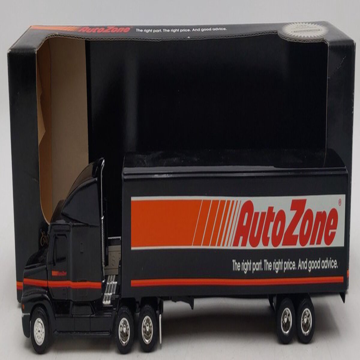 Freightliner Century 1/64 Scale AutoZone Tractor Trailer #499 EX/Box