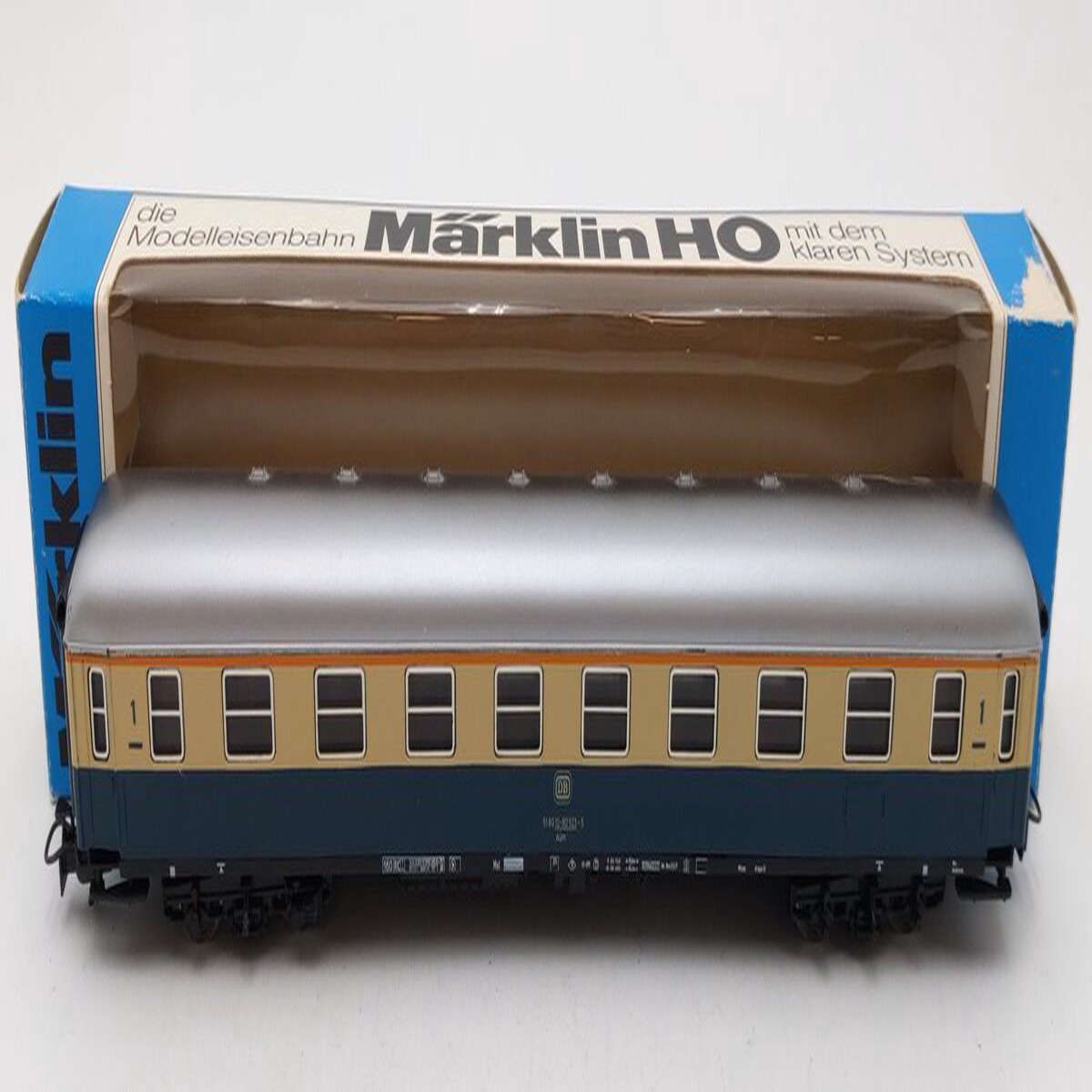 Marklin 4154 HO 2nd Class DB Aum Coach Car #51 80 10-81 923-5 EX