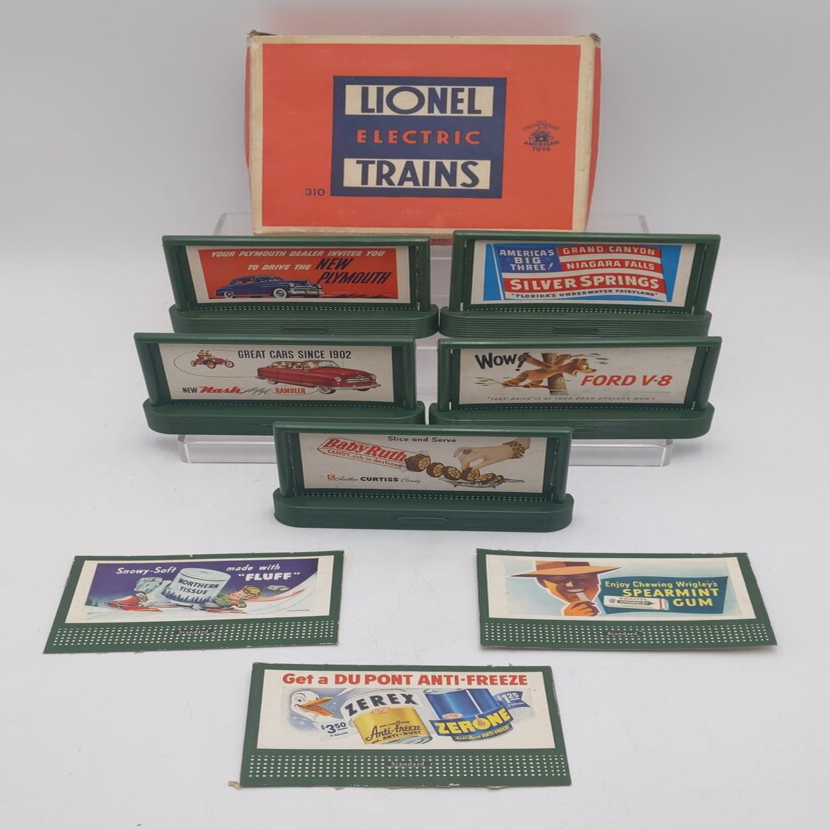 Lionel 310 Vintage Plastic Billboard Set - 8 Billboards EX/Box