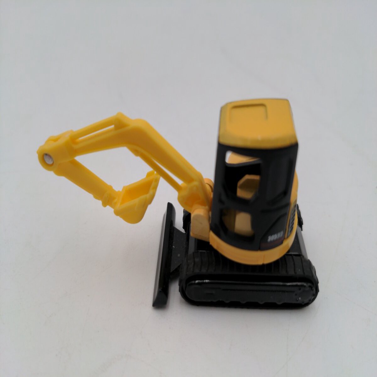Tomy 305 CR Diecast Caterpillar Miniature Excavator EX