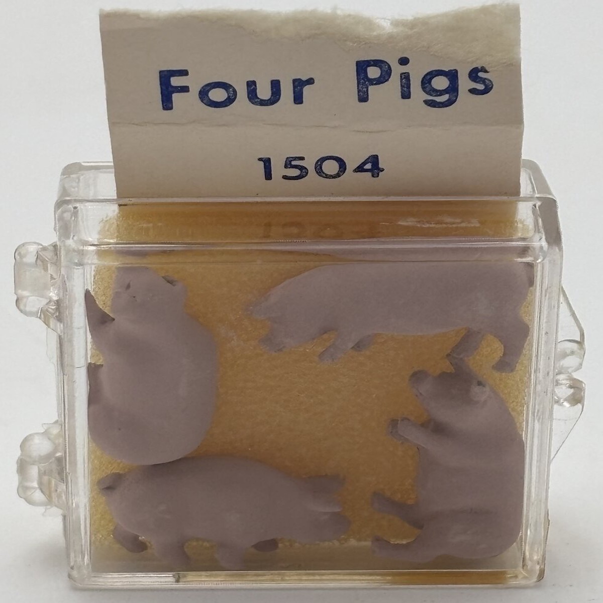Dyna-Model 1504 HO Four Pig Figures