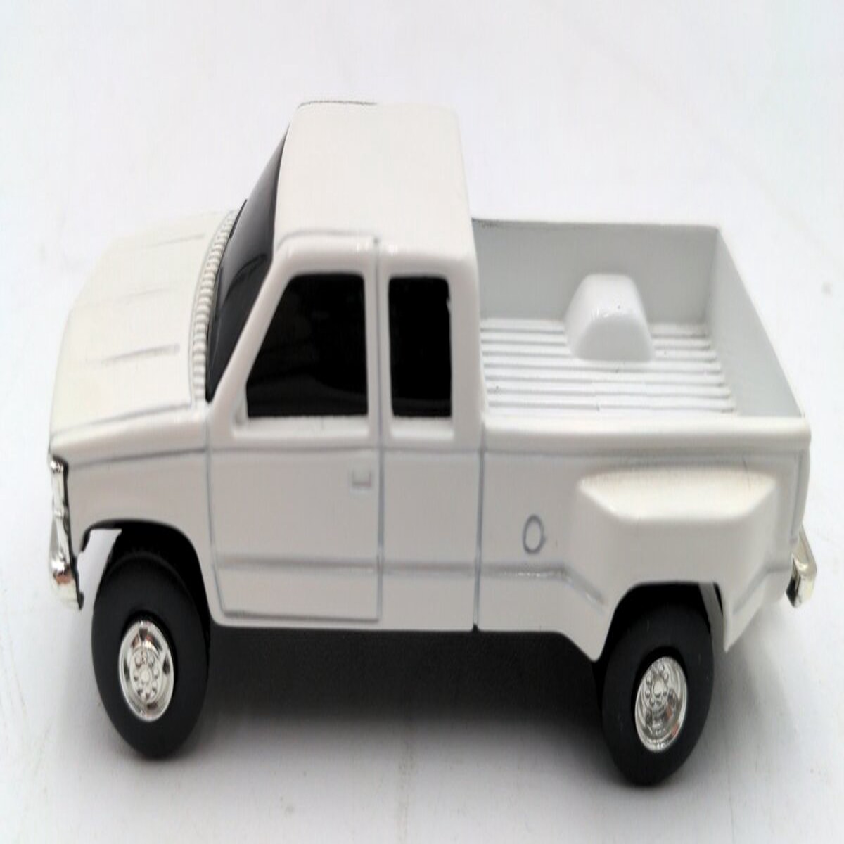 Ertl 1:64 Scale Diecast Pickup Truck EX