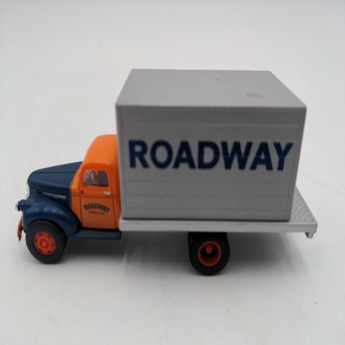 Classic Metal Works 30347 HO Mini Metals Roadway '41-46 Chevrolet Delivery Truck LN