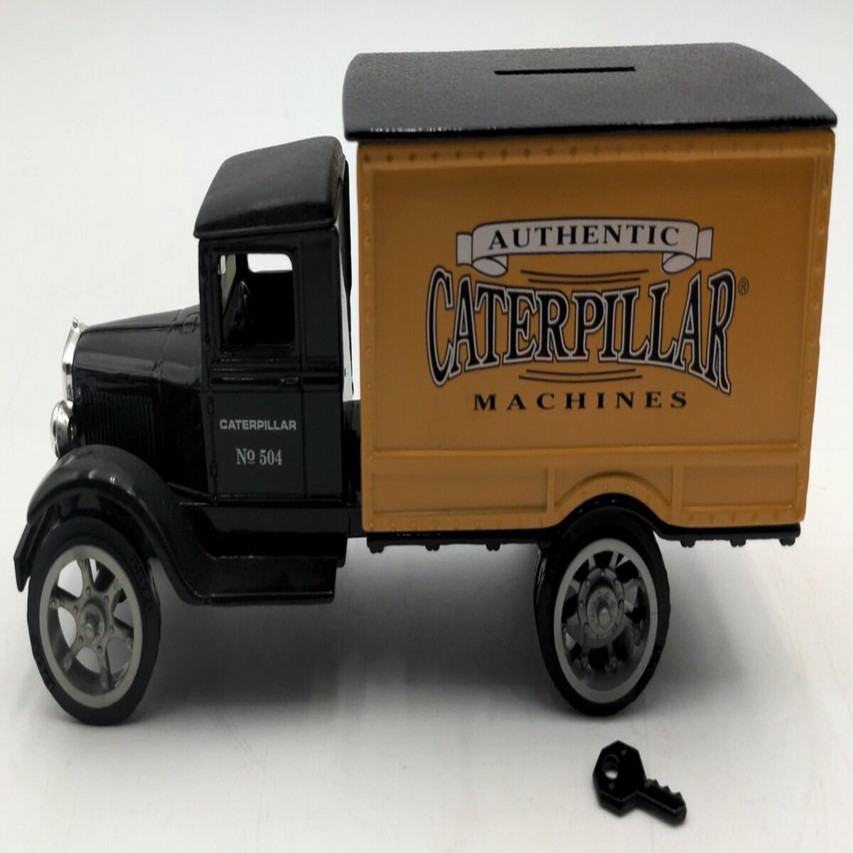 Ertl 2353 1:34 Diecast 1931 Caterpillar's Hawkeye Truck Bank LN