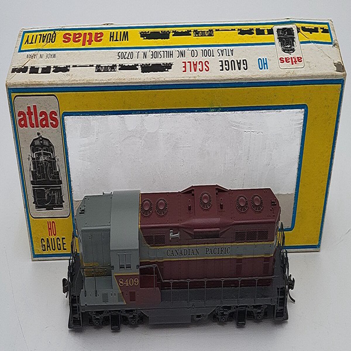 Atlas 8206 HO Scale Canadian Pacific GP-7 Diesel Locomotive #8409 EX/Box