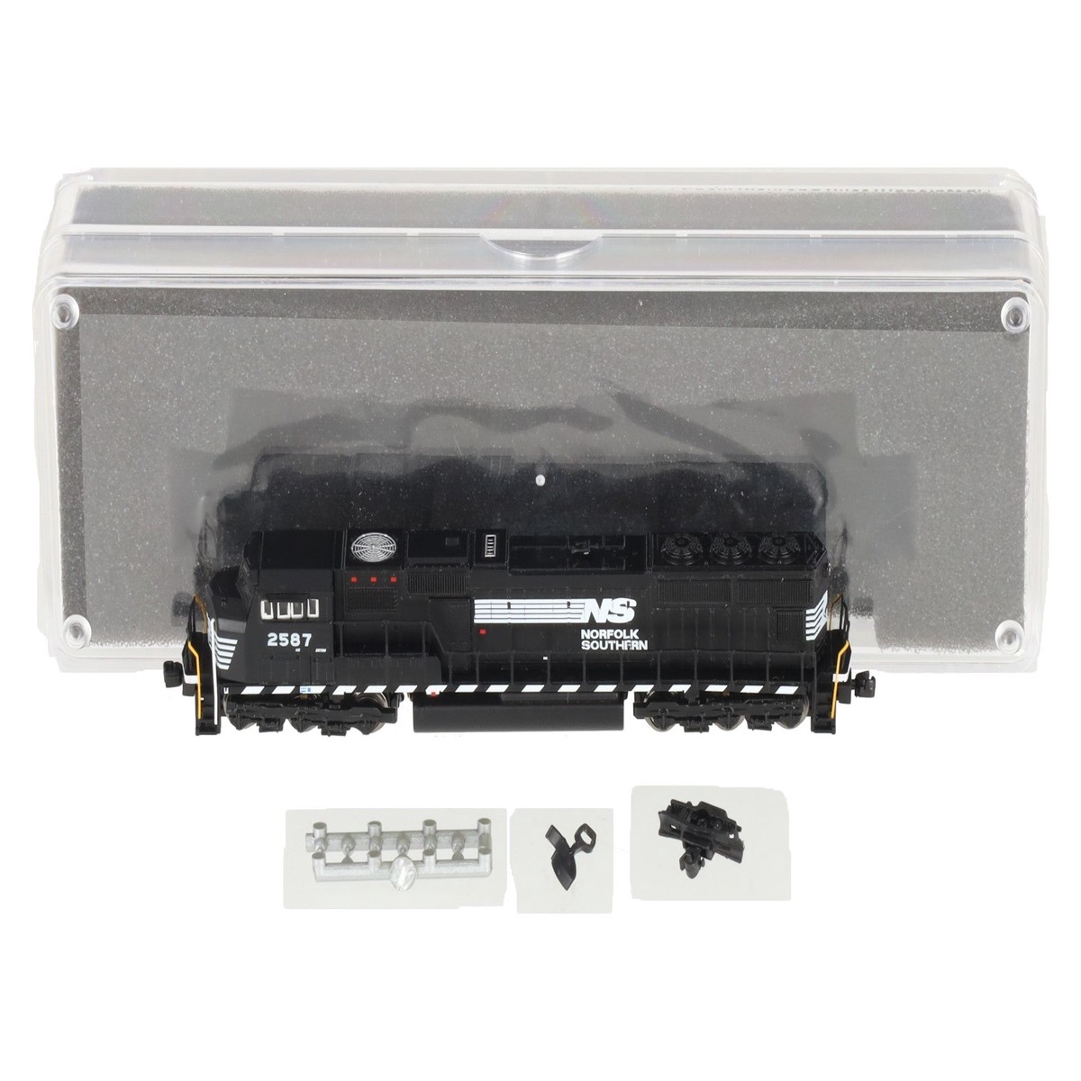 American Z-Line 6101 Z Scale Norfolk Southern SD70M Diesel Locomotive #2587 EX/Box
