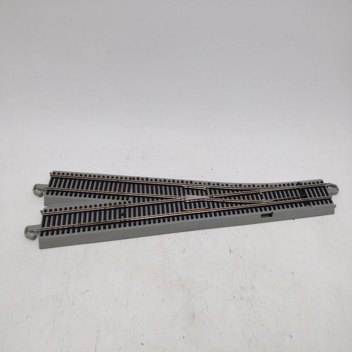 Bachmann 44559 HO Scale Nickel Silver E-Z Track Left-Hand Remote Switch Turnout EX