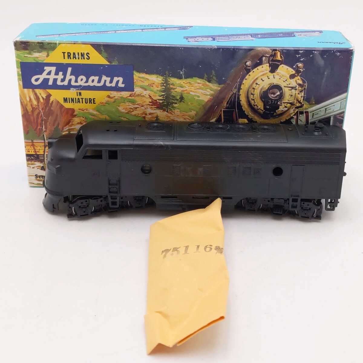 Athearn HO Scale Undecorated F7A Super Power Diesel Locomotive EX