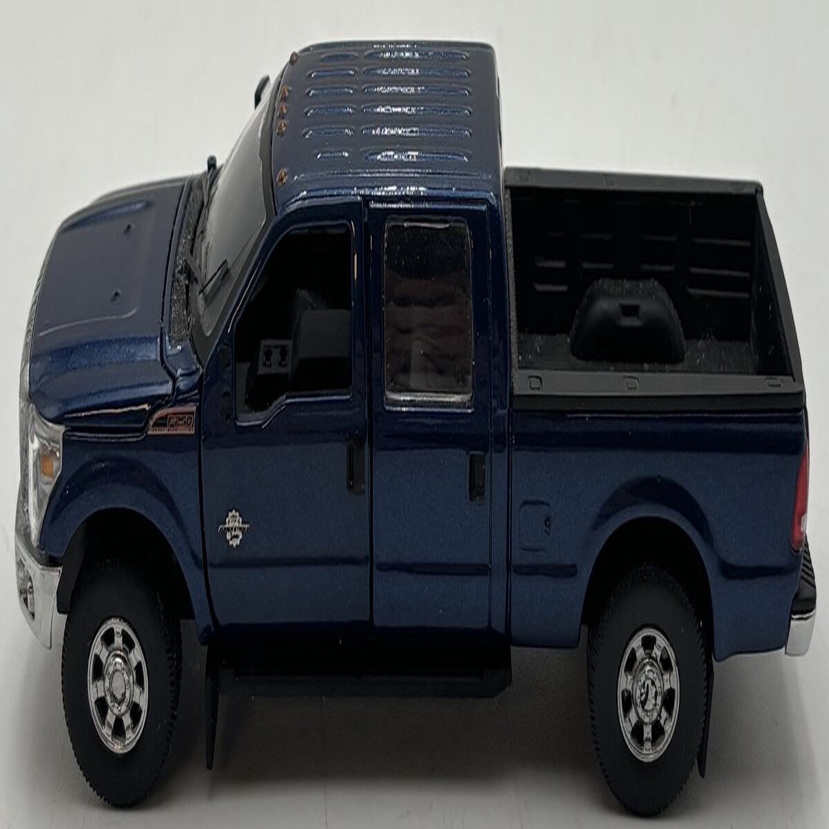 Sword Models SW1200-B 1:50 Scale 2016 Ford F-250 Pickup Truck - Blue EX