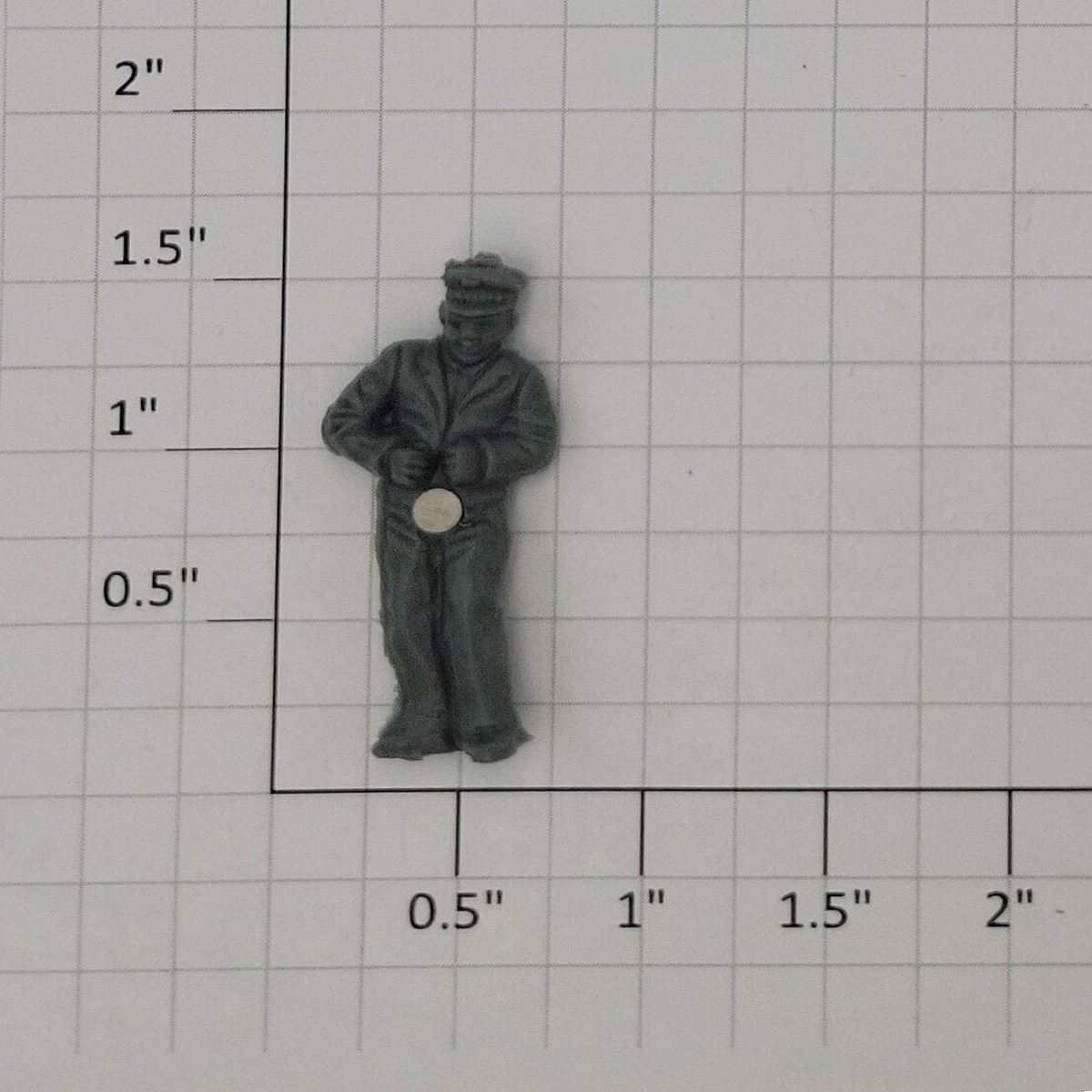 Lionel 3428-12 O Gauge Gray Mailman Figure with Magnet