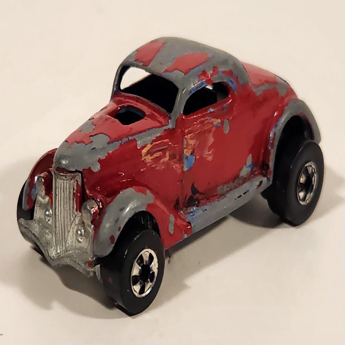 1977 Hot Wheels Flying Colors Neet Streeter Painted Red Die Cast Toy Car Vehicle