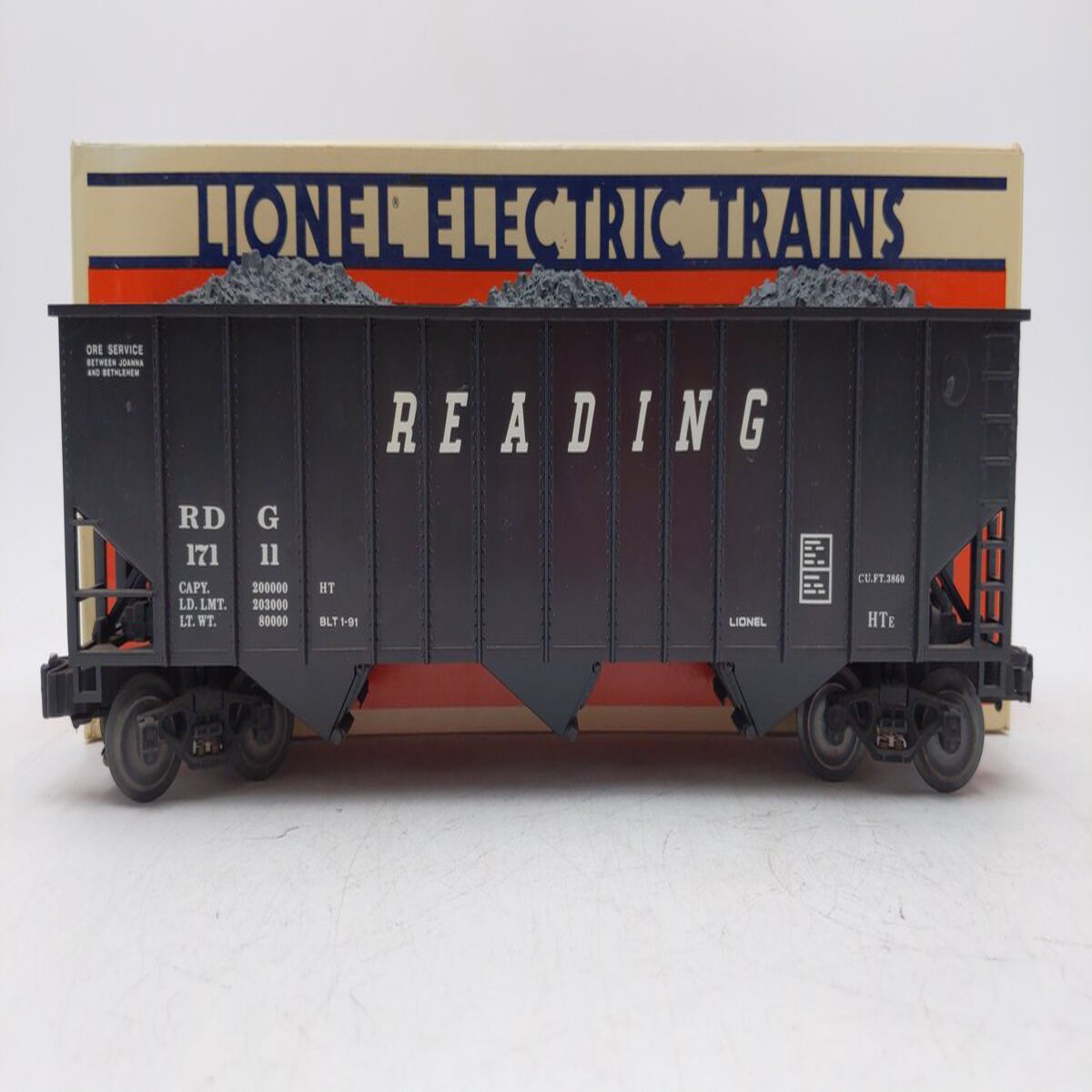 Lionel 6-17111 O Gauge Reading 3-Bay Hopper with Coal Load LN/Box