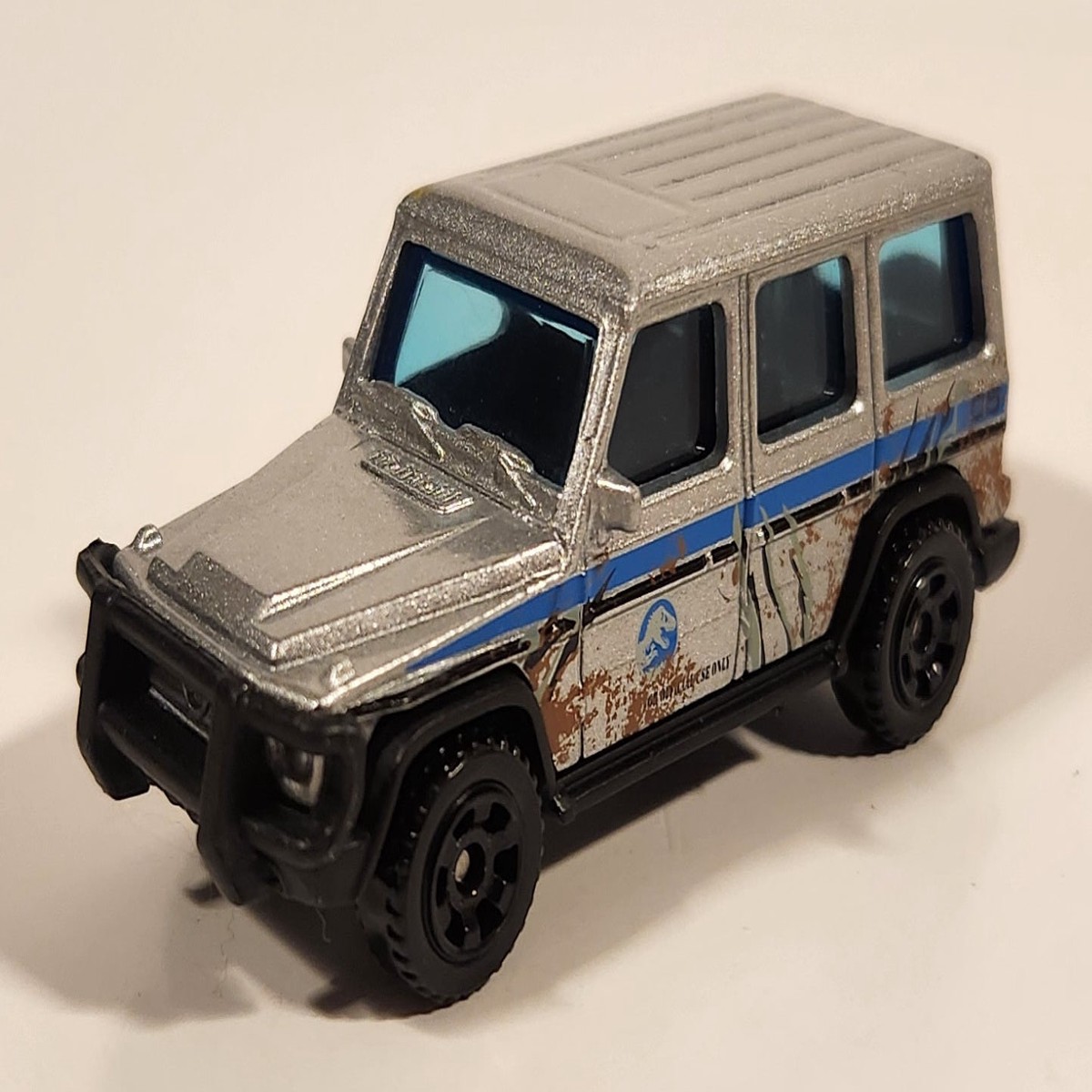 2019 Matchbox Jurassic World: Island Transport Team '14 Mercedes-Benz G-Class Silver Die Cast Toy Car Vehicle