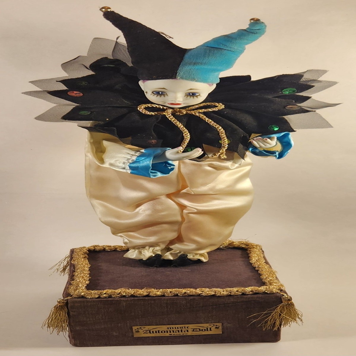 Vintage Sankyo Music Automata Doll Madame Verte 17" Wind Up Music Box Animated Porcelain Jester Harlequin Clown On Base