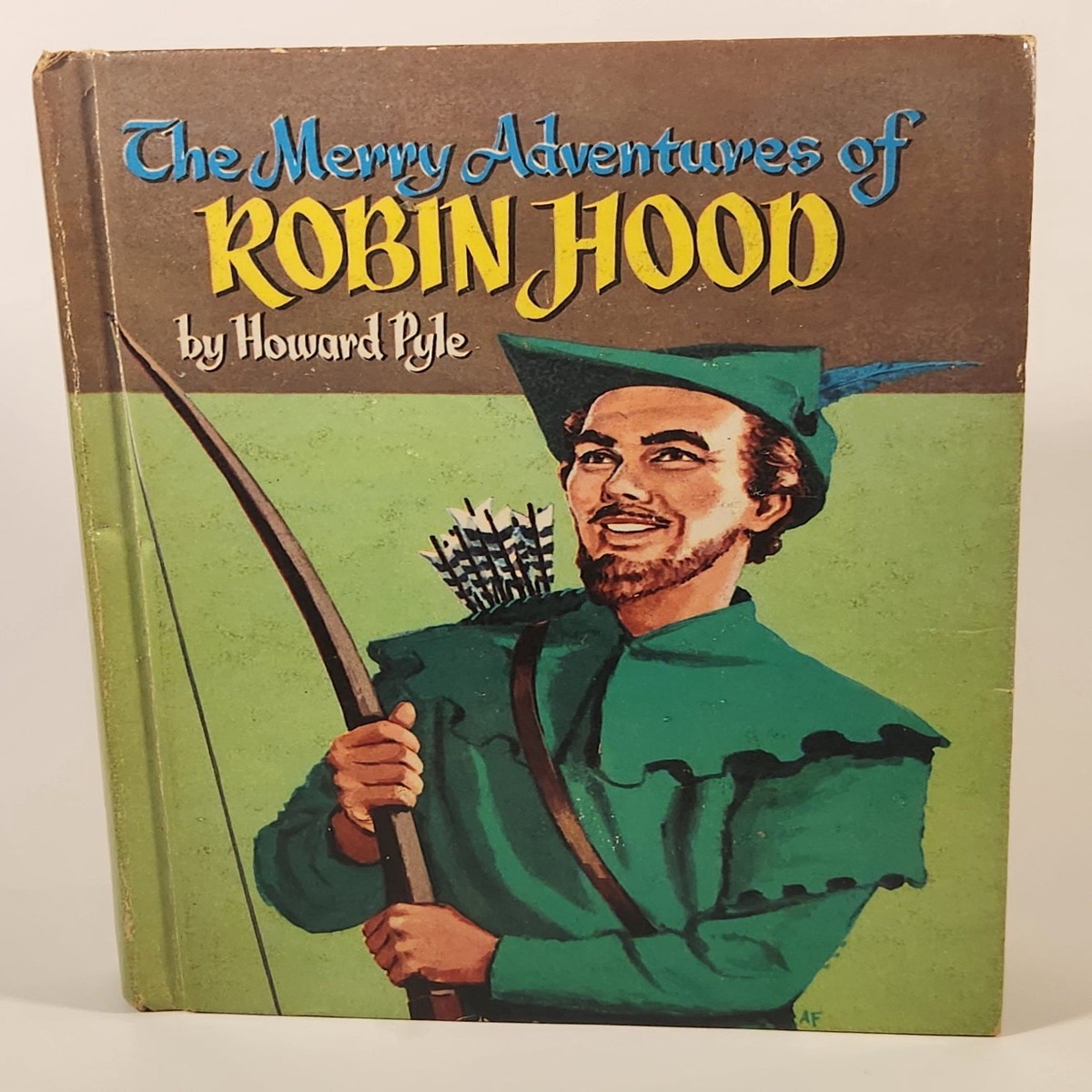 1955 The Merry Adventures of Robin Hood of Great Renown, in Nottinghamshire by Howard Pyle Hard Cover Book