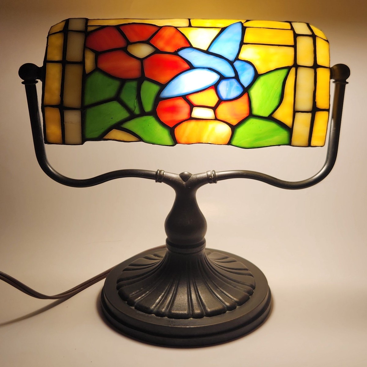 Vintage Blue Hummingbird Red and Blue Flowers Themed 12" Tall Stained Glass Banker's Lamp Style Table Lamp