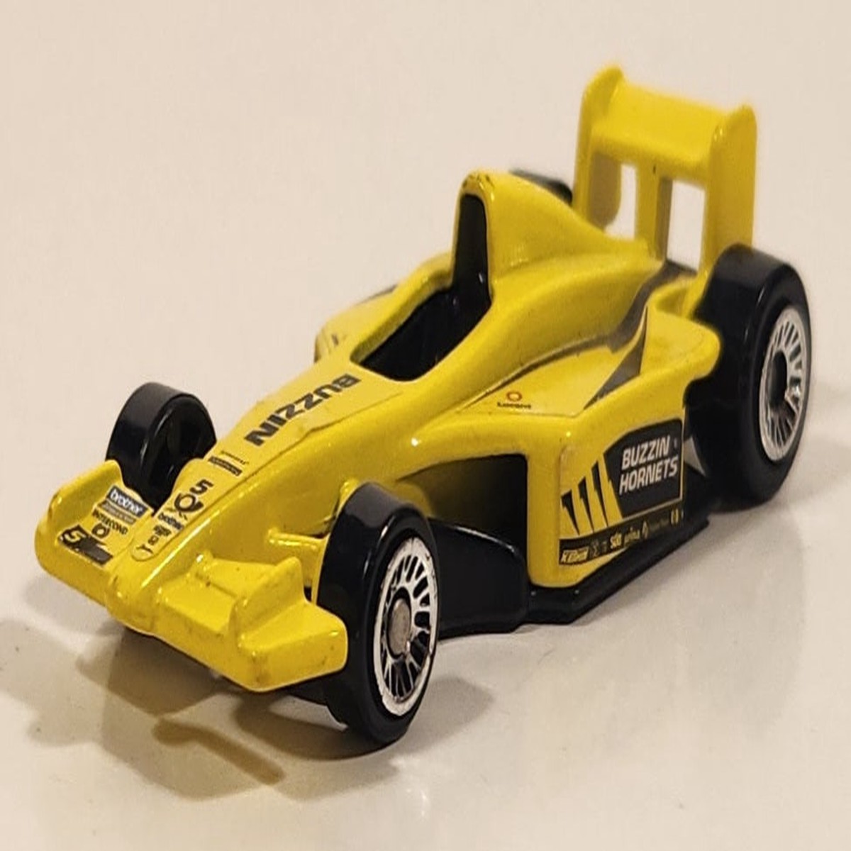 2000 Hot Wheels Honda Buzzin Hornets Yellow Die Cast Toy Race Car Vehicle
