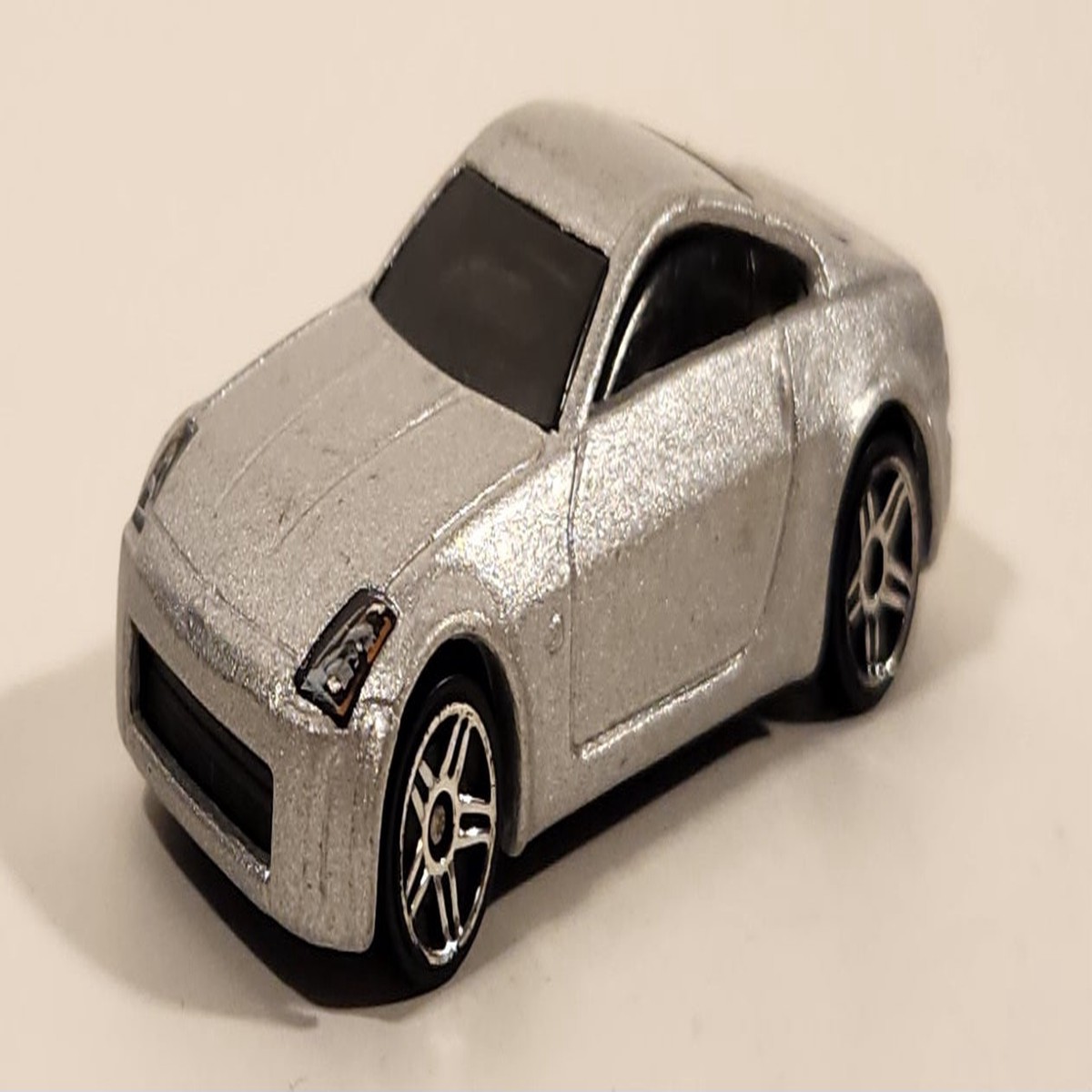 2002 Hot Wheels First Editions Nissan Z Metalflake Silver Die Cast Toy Car Vehicle