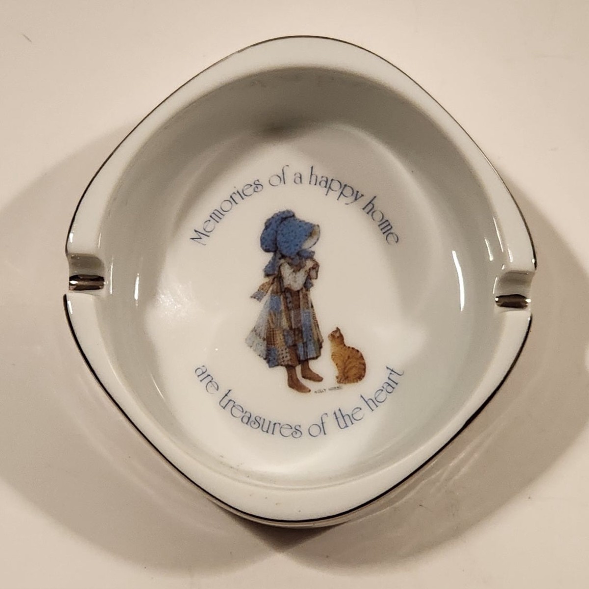 Vintage Designers Collection Holly Hobbie Blue Girl Genuine Porcelain Cigarette Ashtray Made Japan