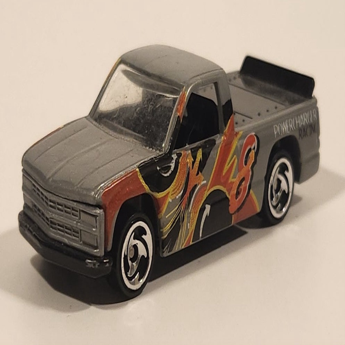 1998 Hot Wheels Mainline Figure 8 Racers 1996 Chevy 1500 Truck Grey Die Cast Toy Car Vehicle