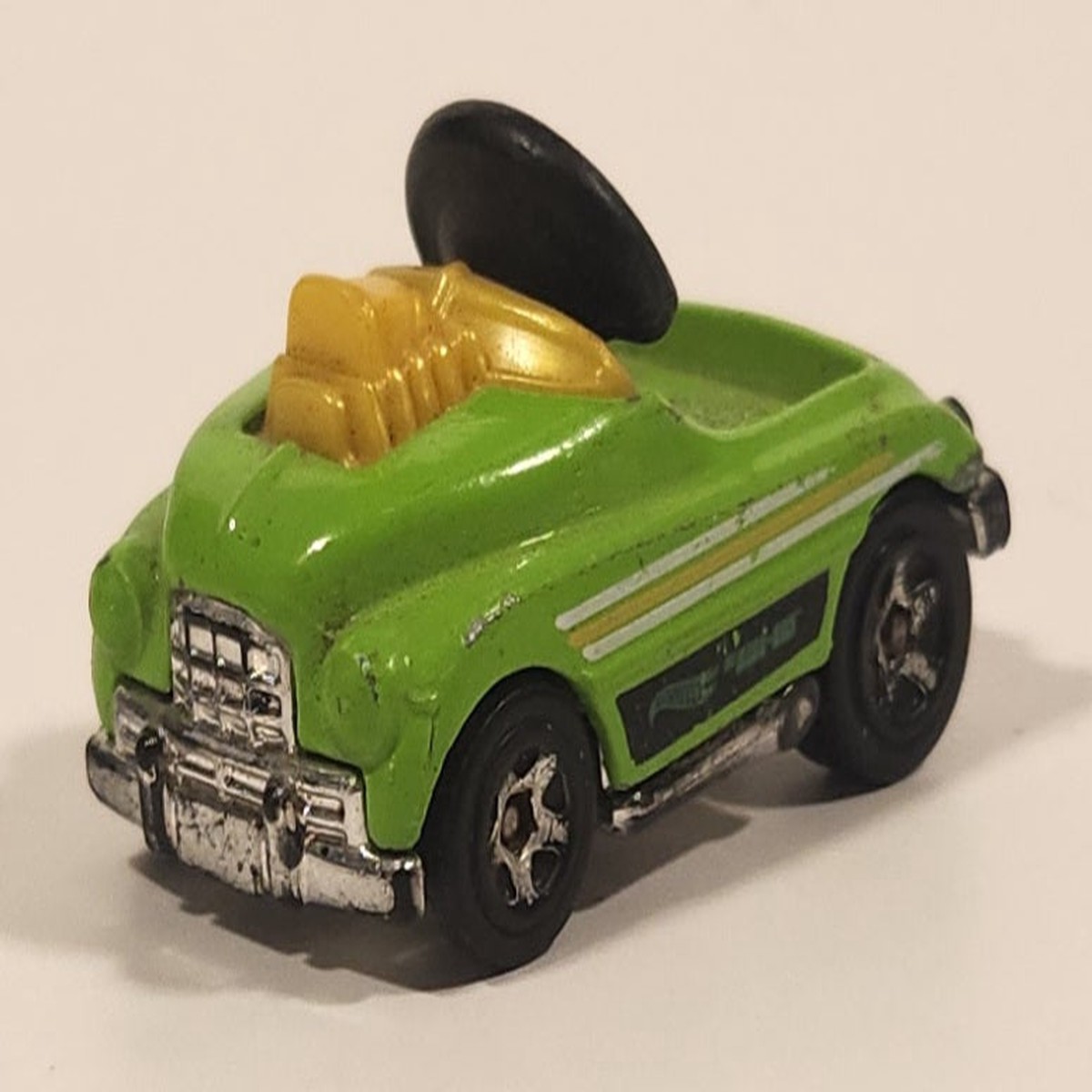 2017 Hot WHeels HW Ride-Ons Pedal Driver Lime Green Die Cast Toy Car Vehicle
