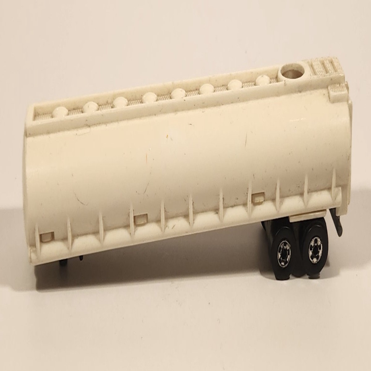 Vintage 1980 Hot Wheels Tanker Trailer White Die Cast Toy Car Vehicle