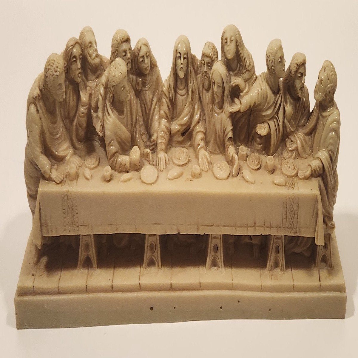 A. Giannetti The Last Supper 8 1/4" Long Heavy Alabaster Like Resin Sculpture Ornament