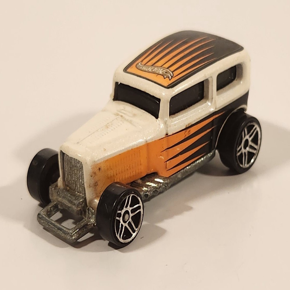 2002 Hot Wheels First Editions Midnight Otto Pearl White Cream Die Cast Toy Car Vehicle